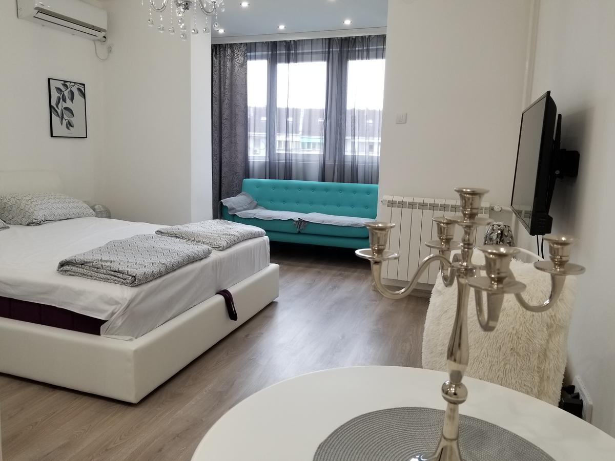 Studio Angel Stan Na Dan Novi Sad Bagian luar foto